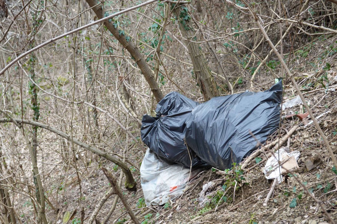 Degrado sul monte Calvario, saranno rimossi i rifiuti abbandonati a Gorizia